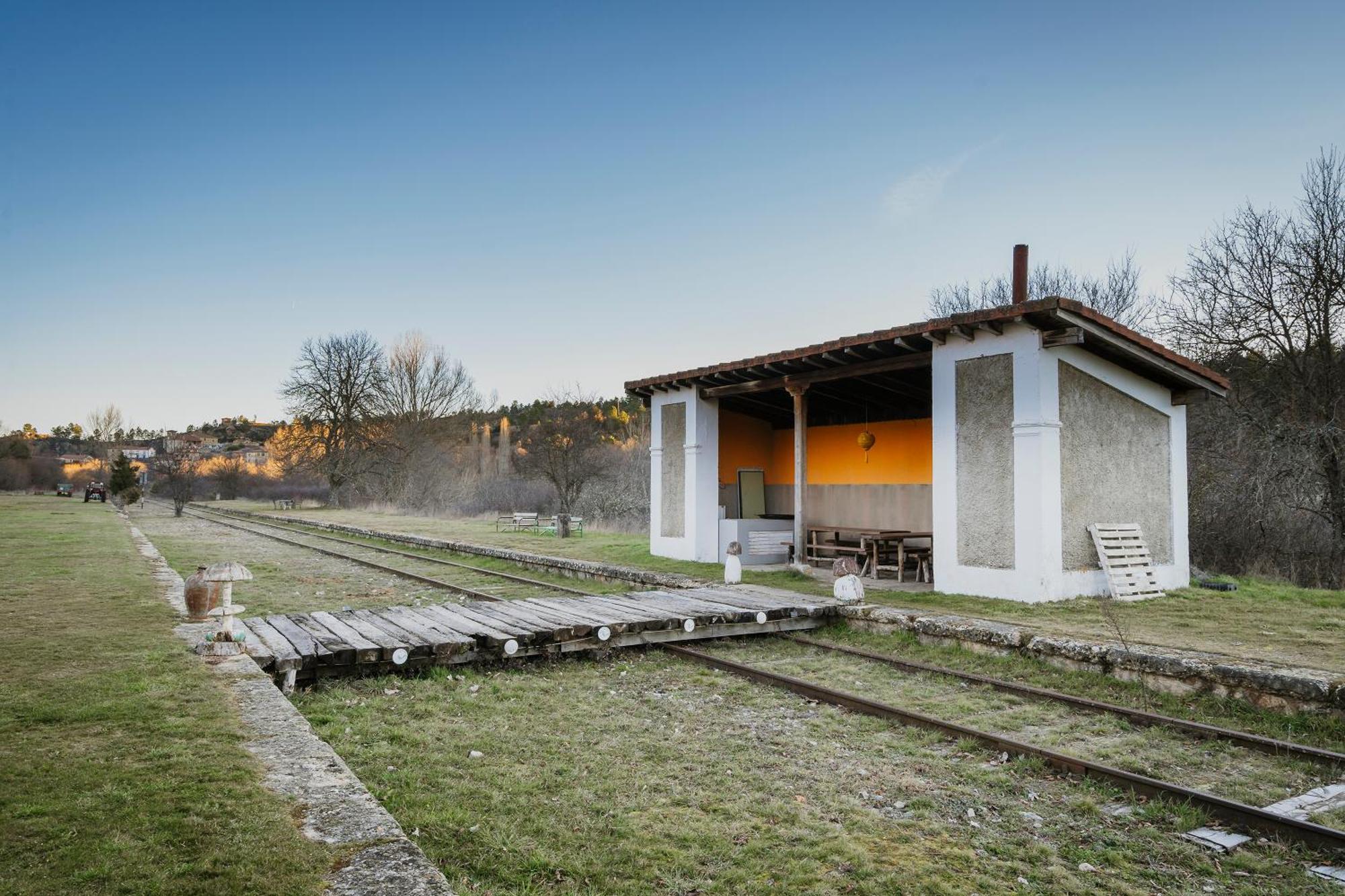 Pensjonat La Estacion De Rabanera Rabanera del Pinar Zewnętrze zdjęcie